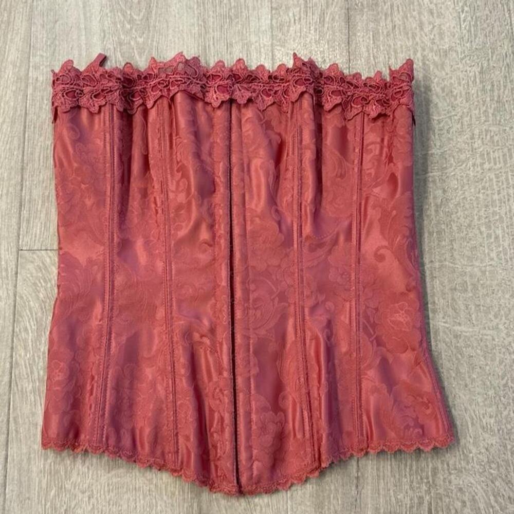 Frederick’s Of Hollywood blush Pink corset with lace trim. Size 34